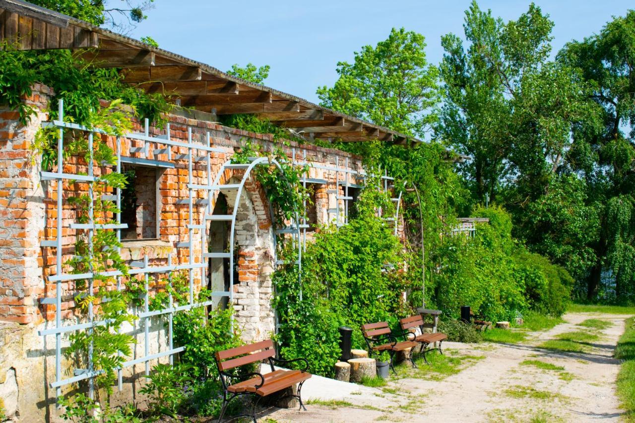 Folwark Lekuk Hotel Łękuk Mały Exterior foto