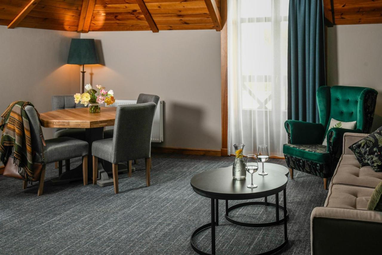 Folwark Lekuk Hotel Łękuk Mały Exterior foto