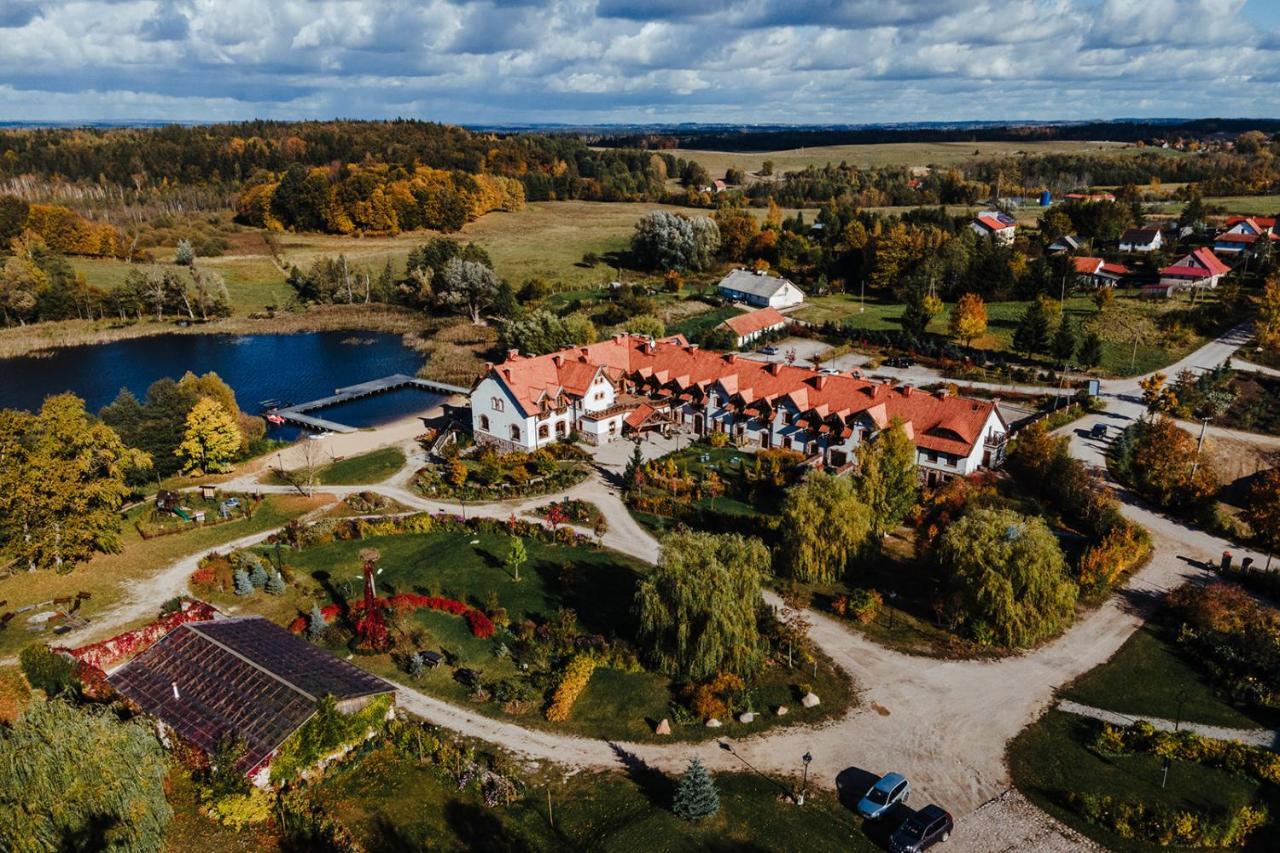 Folwark Lekuk Hotel Łękuk Mały Exterior foto